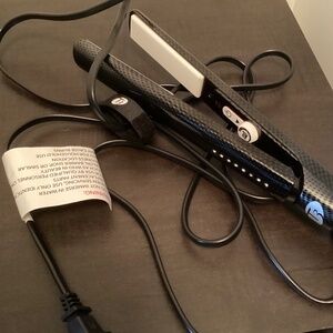 Unboxed T3 1" Flat Iron